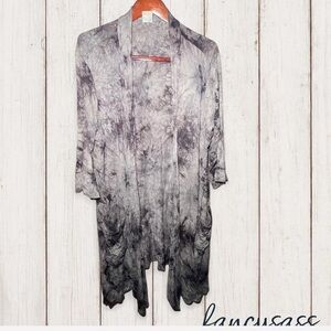 Vibe Gray Tie-Dye Women's Top